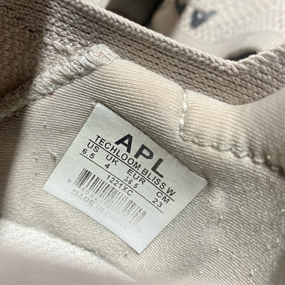 APL TechLoom Bliss Slip-On Running Shoe Sneaker Women’s 6.5 - Picture 8 of 8